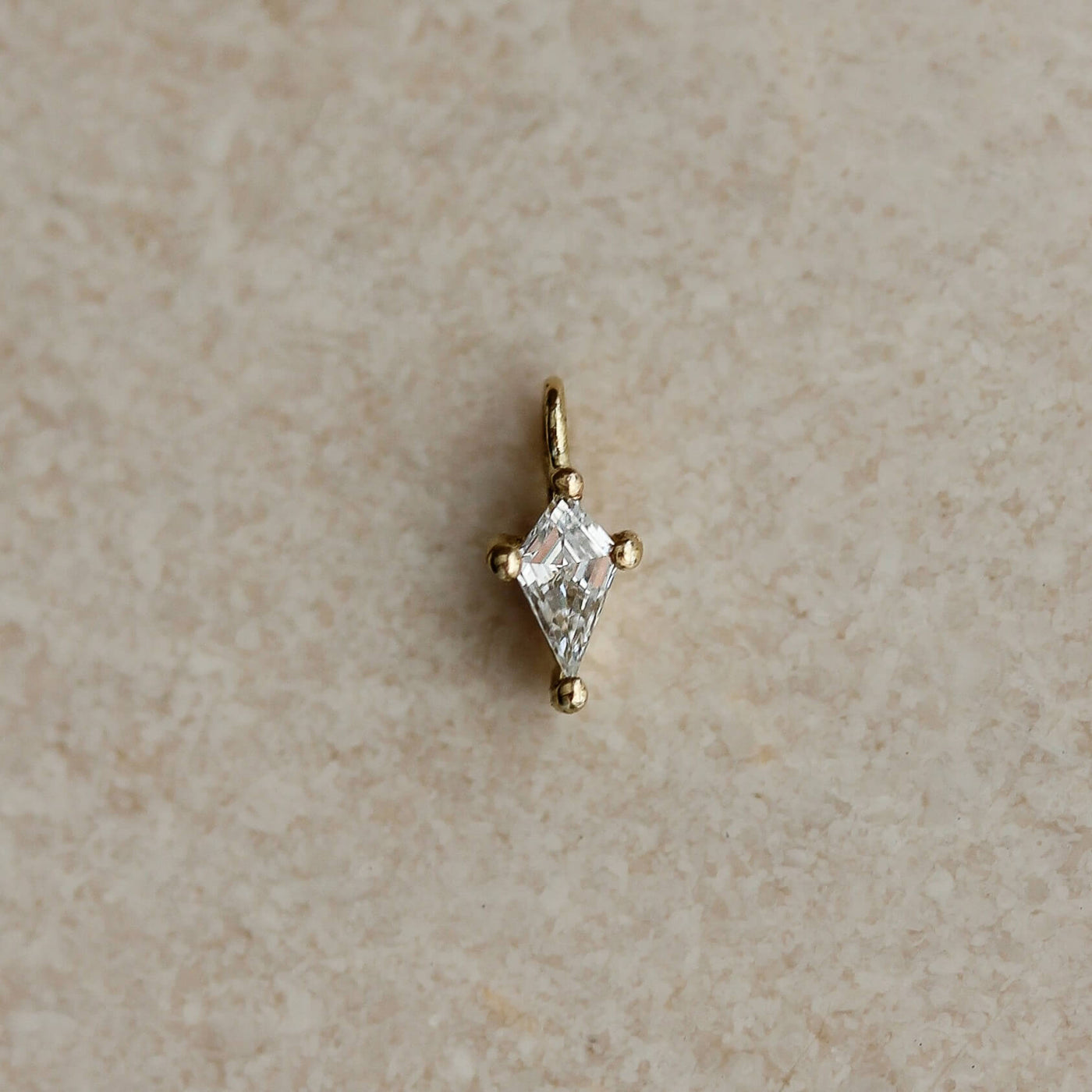 Vik Pendant 14k Gold Necklaces