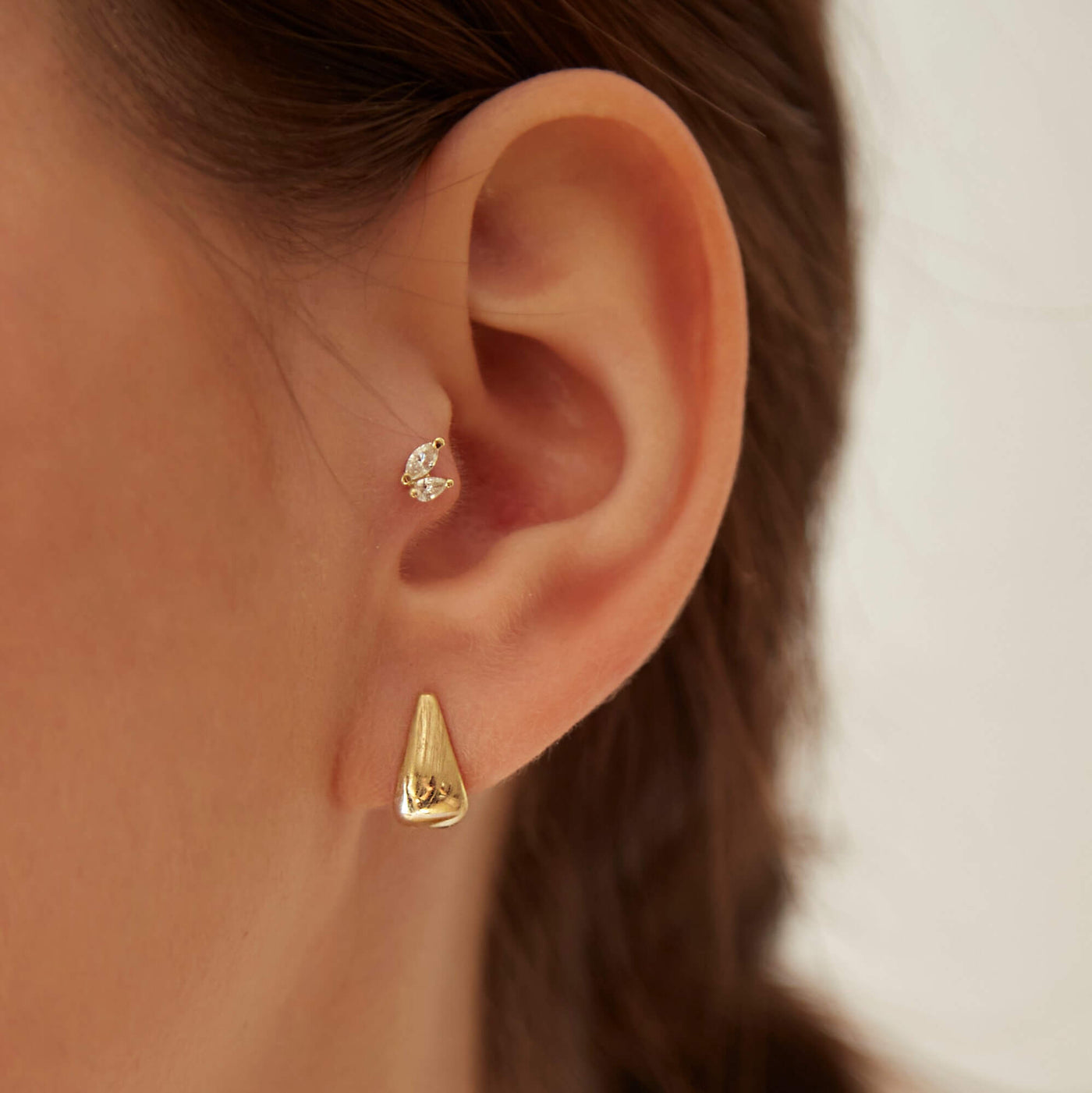 Louie Piercing Earring 14K Gold White Diamonds Earrings 