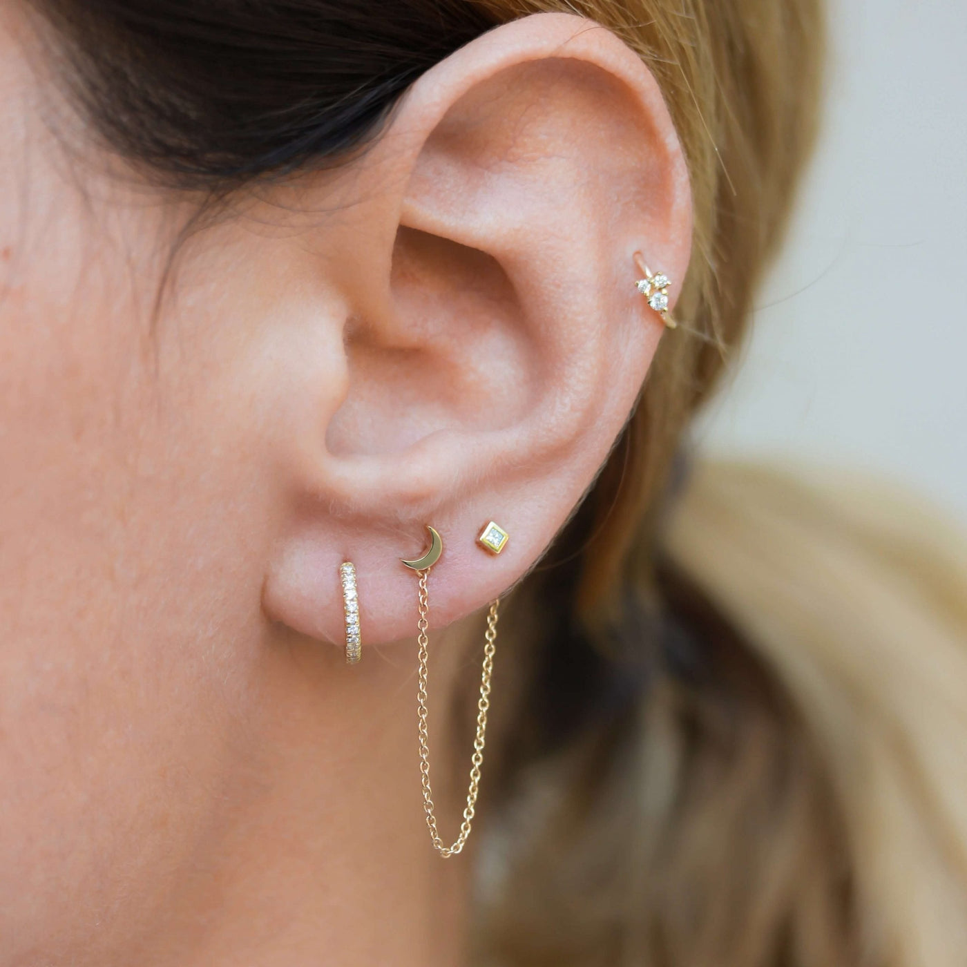 Aris Piercing Hoop Earring 14K Gold White Diamonds Earrings 