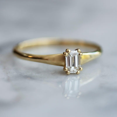 Verona Ring 14K Gold White Diamond Rings 