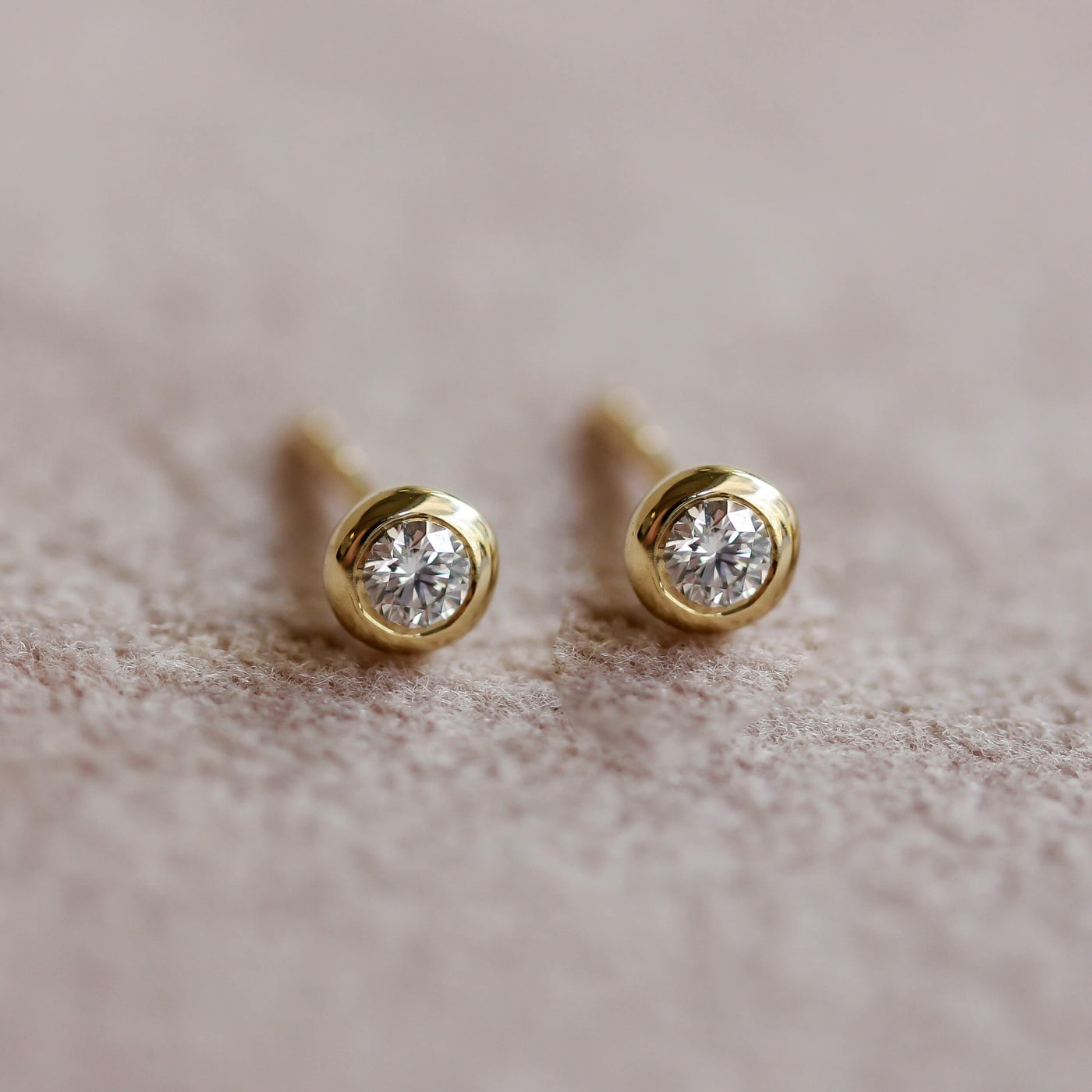Small Wendy Earring 14K Gold White Diamond Earrings 