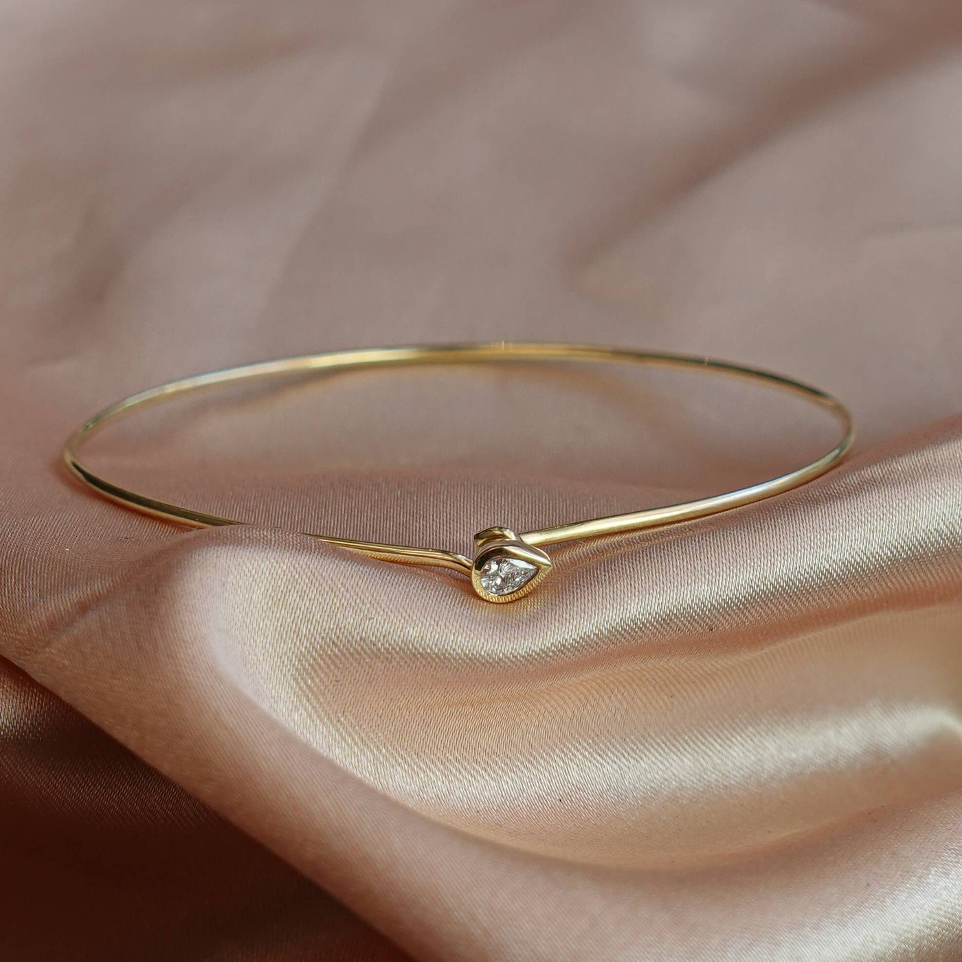 Nova Elsa Bracelet 14K Gold White Diamond Bracelets 