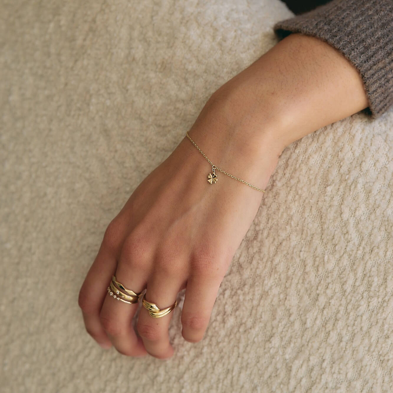 Clover Pendant Infinity Bracelet 14K Gold Bracelets 
